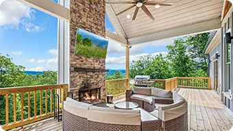https://www.southerncomfortcabinrentals.com/wp-content/uploads/2023/02/img-forest-view-cabins.webp